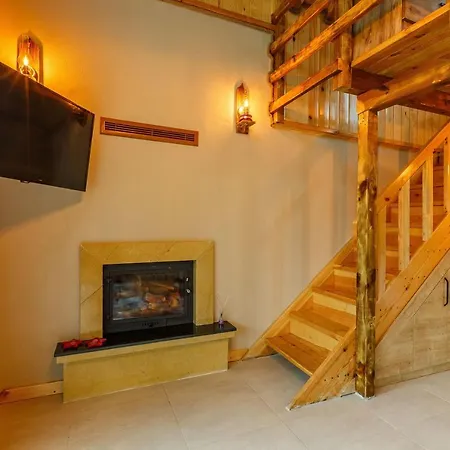 بيت للعطل Mesmerizing Tiny House On Riverside In