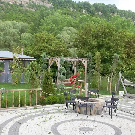 Mesmerizing Tiny House On Riverside In بيت للعطل أجفا