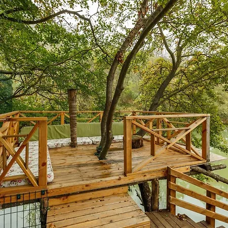 Holiday home Mesmerizing Tiny House On Riverside In