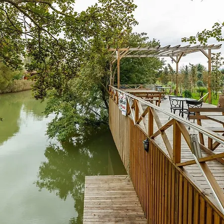 Mesmerizing Tiny House On Riverside In Holiday home Sile